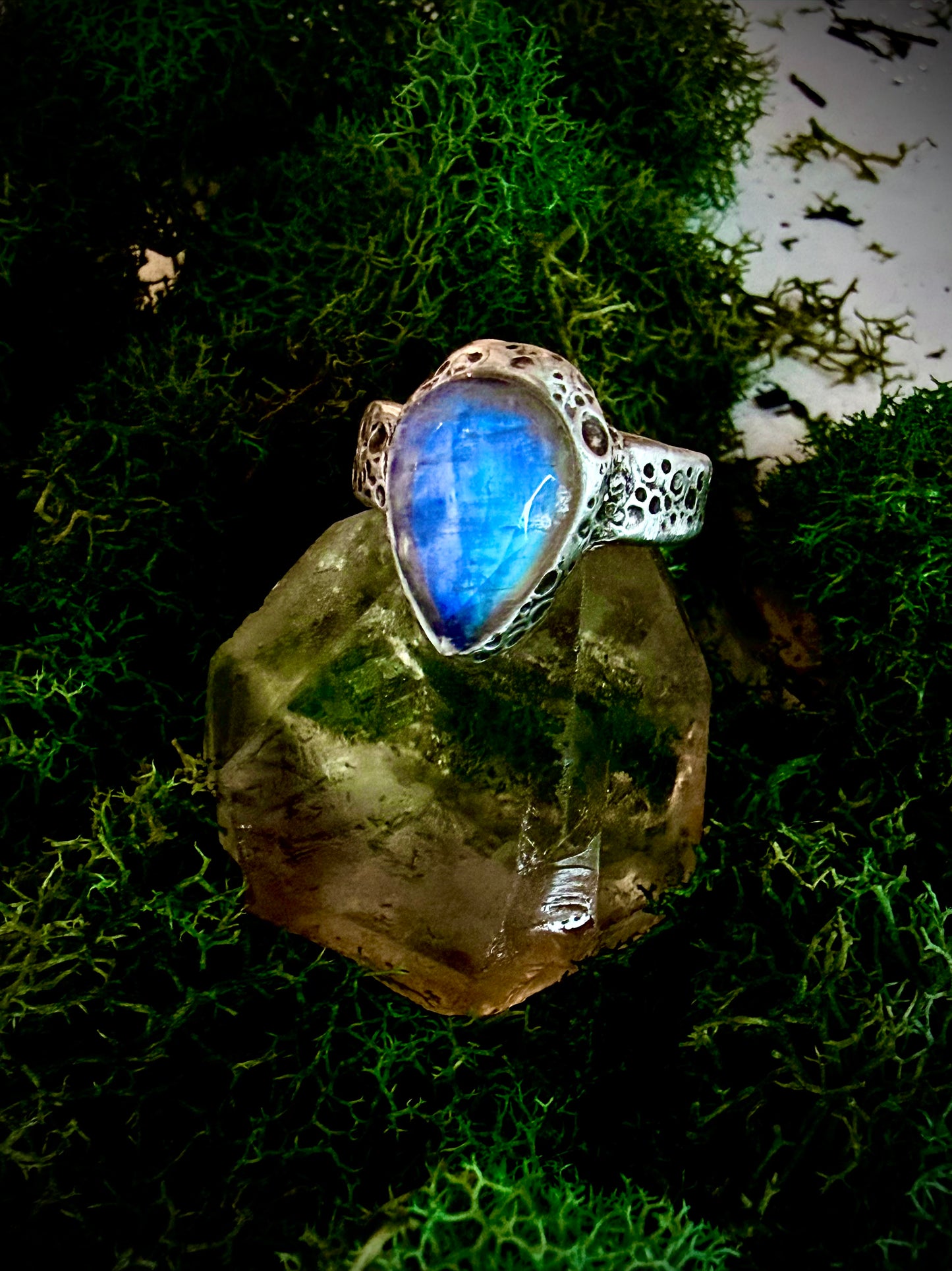 Fine Silver Moonstone Ring – Handmade Moonstone Goddess Statement Ring, Witchy Lunar Jewelry