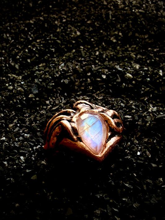 Medusa’s Crown, Abysmal Relic Ring